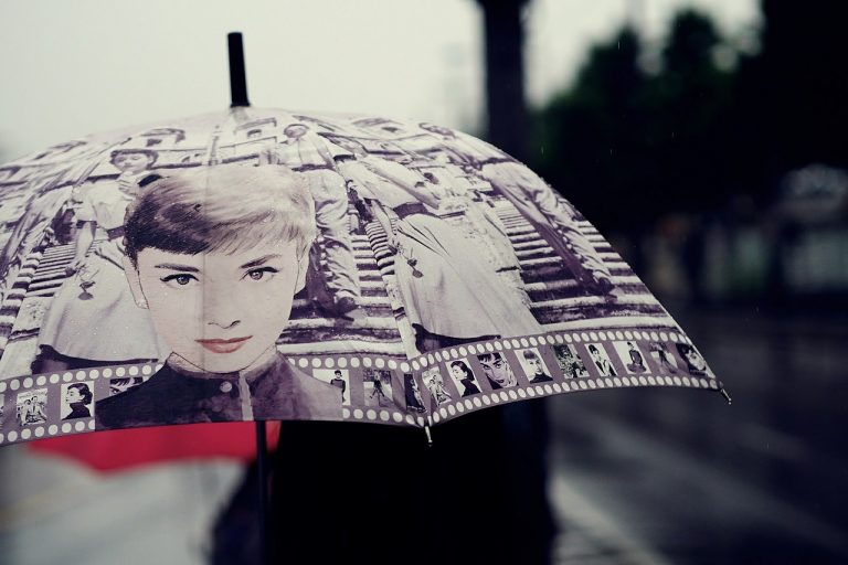 Objet personnalisé pratique avec ce parapluie